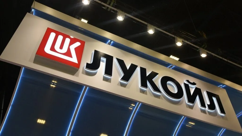 стоит ли покупать акции лукойла