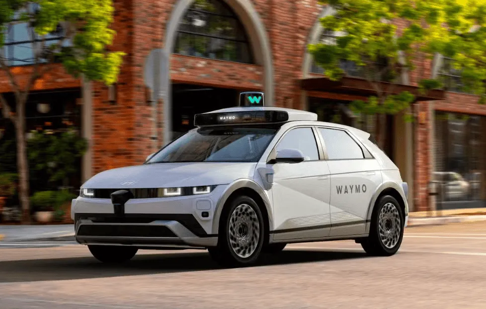 Роботакси Waymo: перспективы развития и безопасность