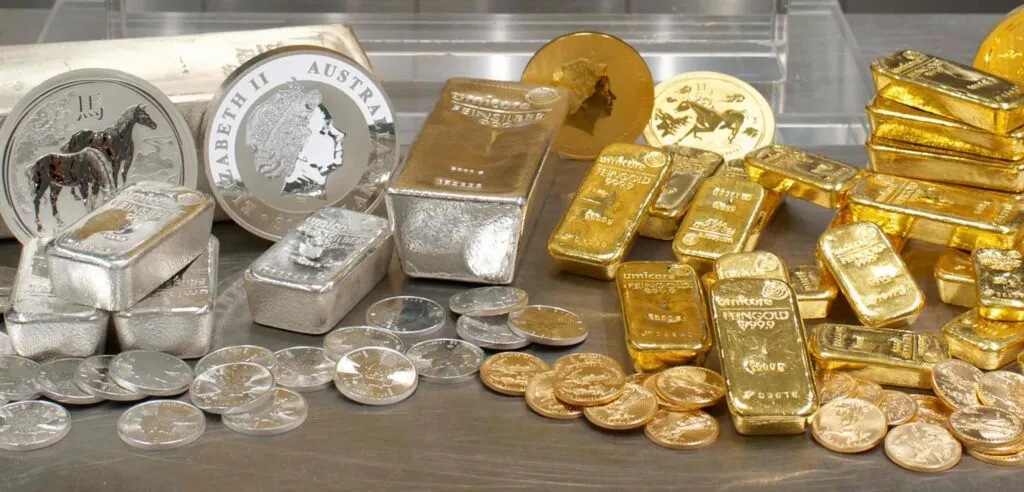 Запасы золота и серебра в России продолжают расти